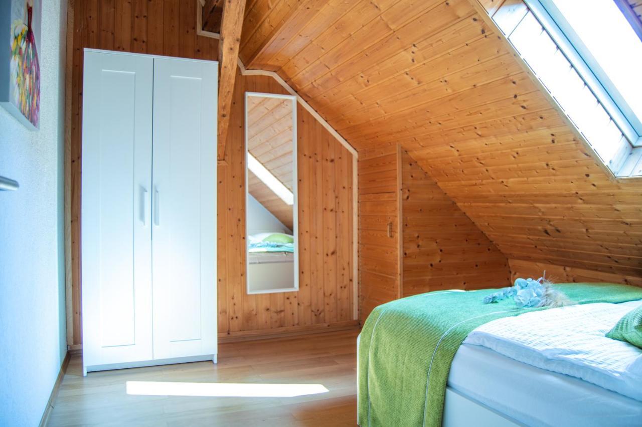 Wellness Mitten In Der Wasserfallstadt Triberg Triberg im Schwarzwald Luaran gambar
